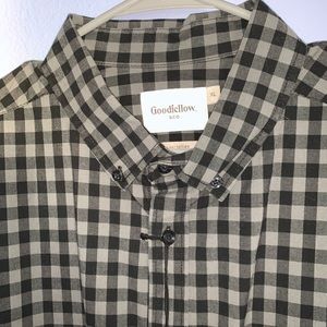 Men’s Long Sleeve Button Down Dress Shirt